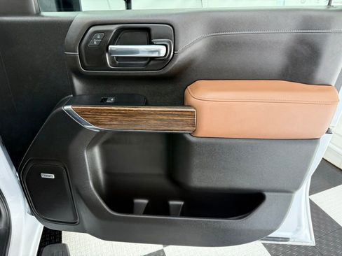 Used 2023 Chevrolet Silverado 3500 High Country w/ Z71 Off-Road Package image 24