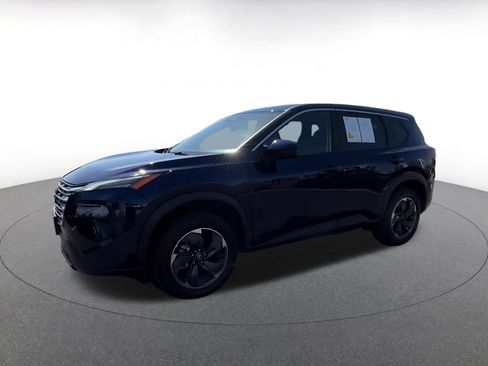 Used 2025 Nissan Rogue SV FWD image 8