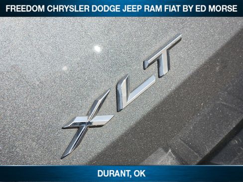 Used 2022 Ford Explorer XLT w/ Equipment Group 202A image 9