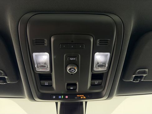 Used 2021 Chevrolet Tahoe Z71 w/ Rear Media and Nav Package image 36