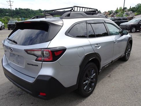 Used 2023 Subaru Outback Onyx Edition AWD/4WD image 6