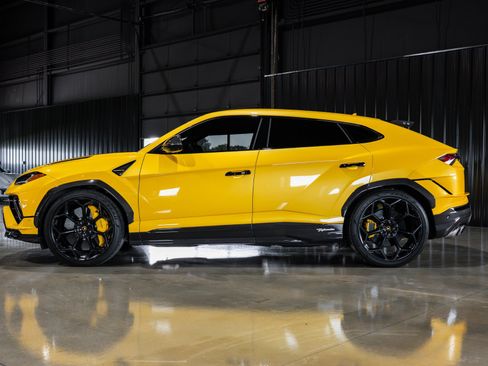 Used 2024 Lamborghini Urus Performante AWD/4WD image 6