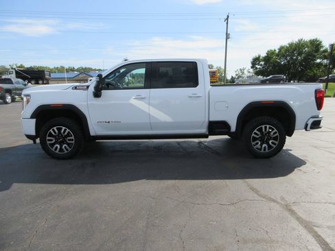 Certified 2021 GMC Sierra 2500 AT4 w/ AT4 Premium Plus Package AWD/4WD image 12