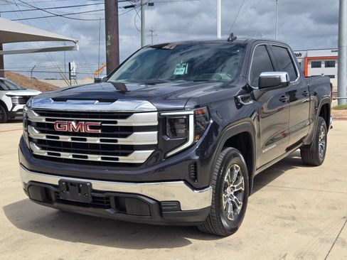 Certified 2023 GMC Sierra 1500 SLE RWD image 13