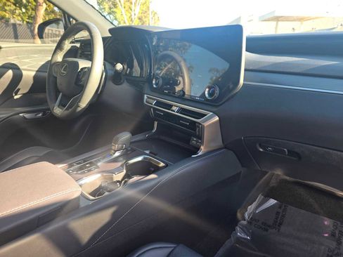 Used 2023 Lexus RX 350 F Sport image 12