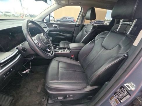 Certified 2024 Kia Sorento SX FWD image 8