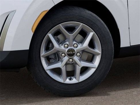Used 2025 Kia Soul S FWD image 9