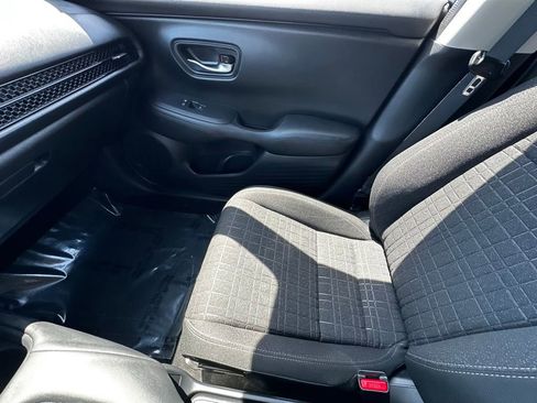 Used 2024 Honda HR-V LX image 25