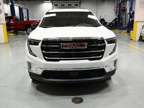 New 2026 GMC Acadia Elevation w/ Elevation Premium Package FWD image 2