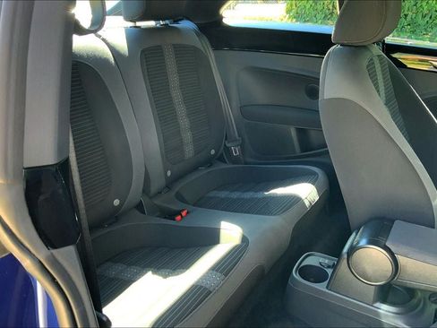 Used 2013 Volkswagen Beetle 2.0T FWD image 20