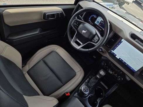 Certified 2024 Ford Bronco Wildtrak AWD/4WD image 18