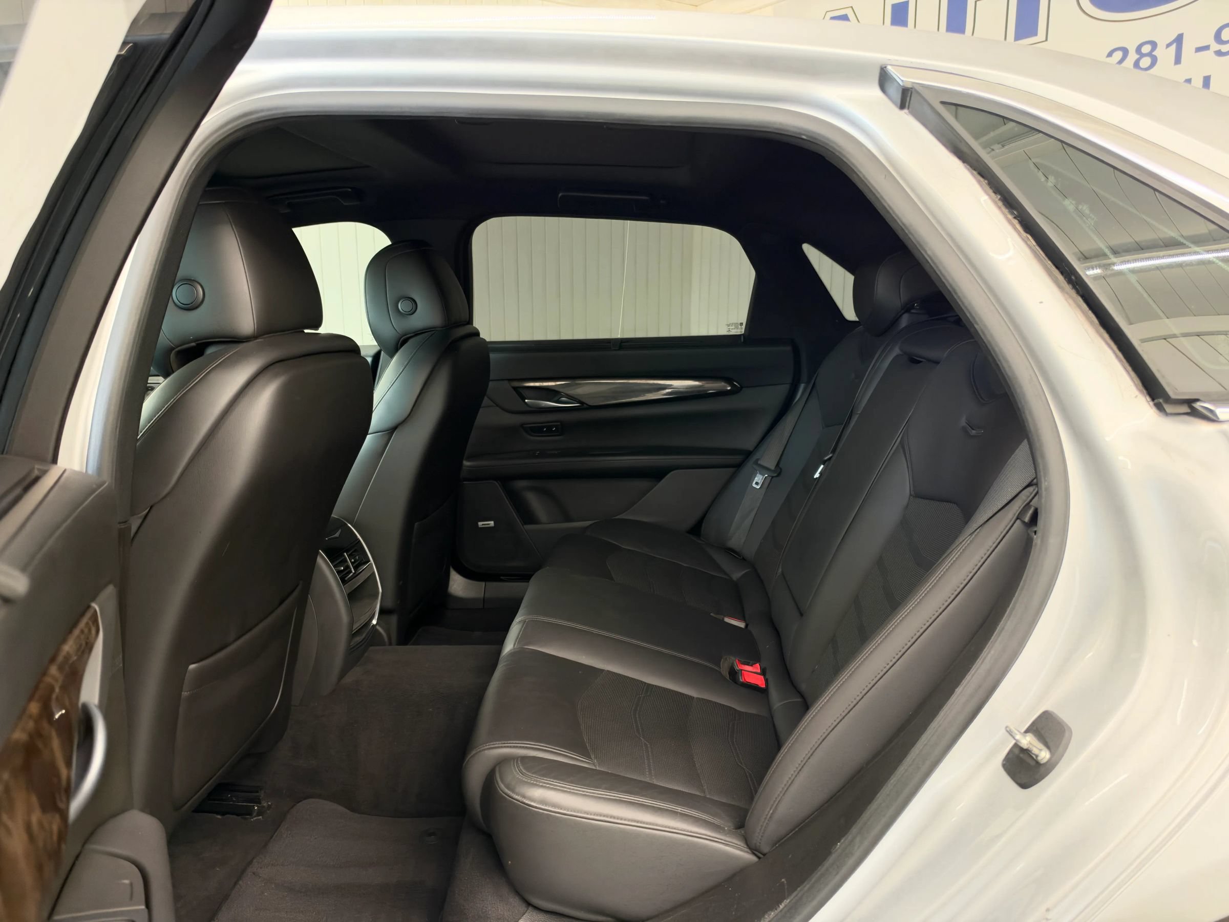 Used 2018 Cadillac CT6 Luxury AWD/4WD image 12