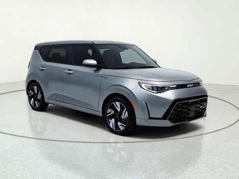 Certified 2025 Kia Soul GT-Line w/ GT-Line Technology Package FWD image 8