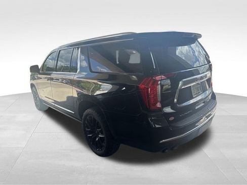 Used 2023 GMC Yukon XL Denali AWD/4WD image 6