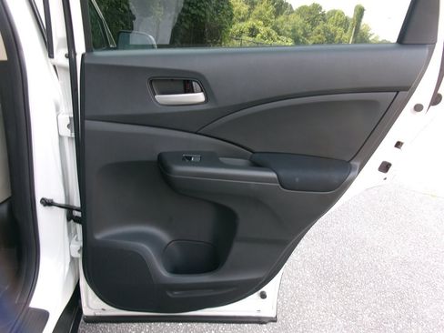 Used 2015 Honda CR-V LX image 22