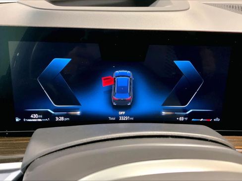 Certified 2024 BMW X5 xDrive40i w/ M Sport Package image 25