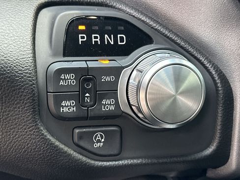 Used 2025 RAM 1500 Laramie w/ Advanced Safety Group II AWD/4WD image 29
