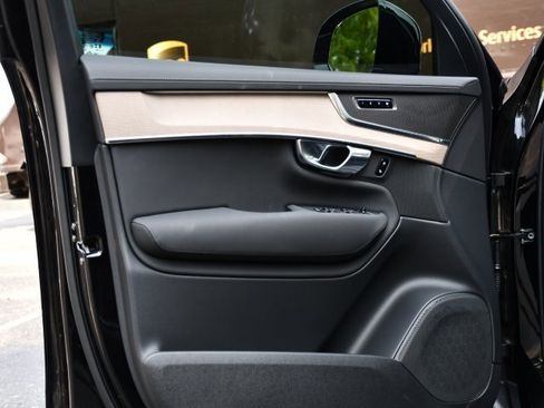New 2025 Volvo XC90 B6 Plus image 10