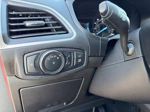 Used 2022 Ford Edge SEL w/ Convenience Package image 31