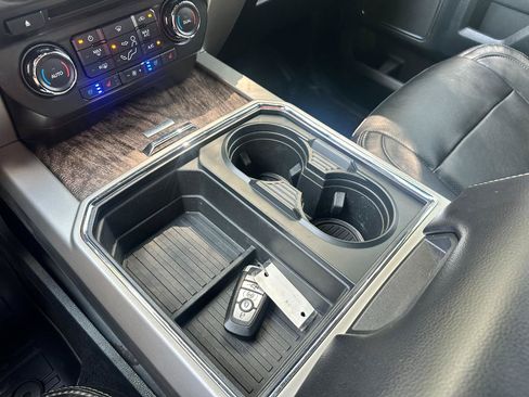 Used 2018 Ford F350 Lariat w/ Lariat Ultimate Package AWD/4WD image 47