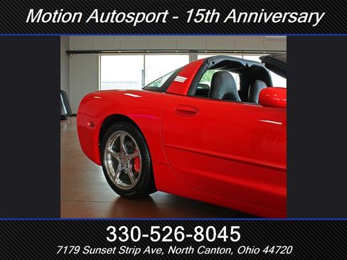 Used 2003 Chevrolet Corvette Coupe w/ Preferred Equipment Group RWD image 47