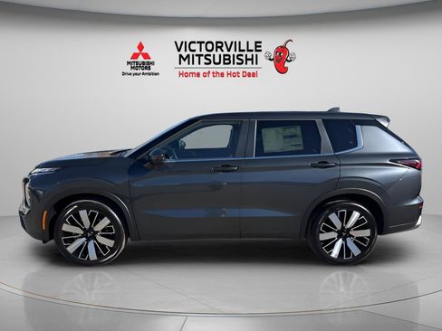 New 2026 Mitsubishi Outlander SE FWD image 6