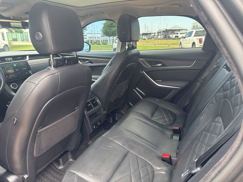 Used 2022 Jaguar F-PACE S AWD/4WD image 8