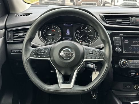 Used 2019 Nissan Rogue Sport S image 21