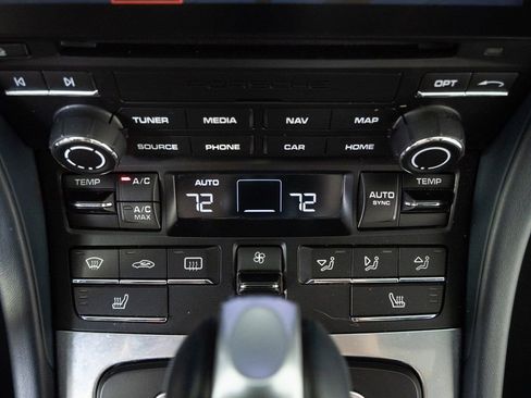 Used 2017 Porsche 911 Carrera 4S image 17