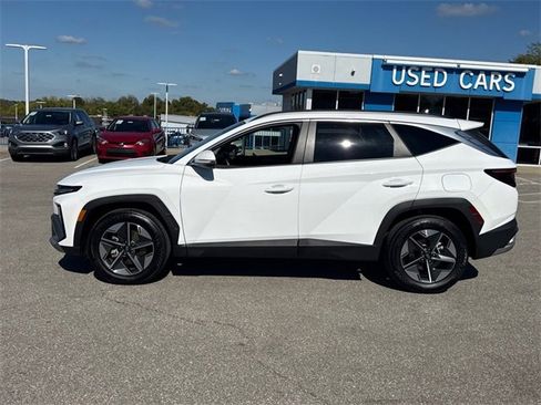 Certified 2025 Hyundai Tucson SEL image 3