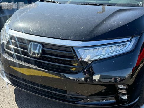 Used 2023 Honda Odyssey Touring image 10