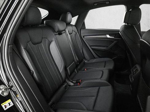 Certified 2025 Audi Q5 2.0T Premium Plus w/ Premium Plus Package AWD/4WD image 21
