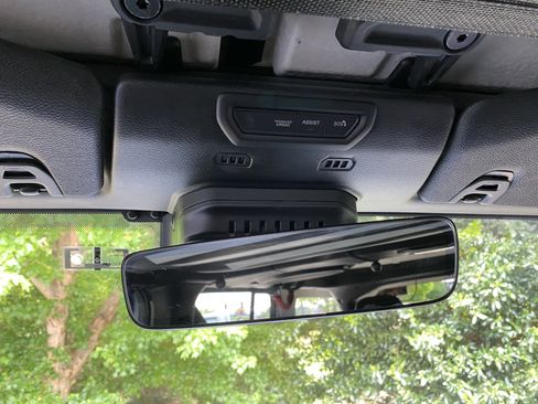 Used 2023 Jeep Wrangler Unlimited Rubicon w/ LED Lighting Group AWD/4WD image 32