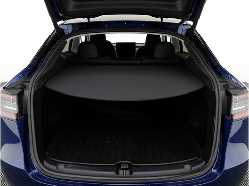 Used 2023 Tesla Model Y Performance image 42