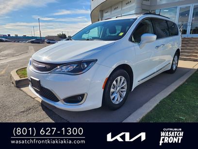 Used 2017 Chrysler Pacifica Touring-L