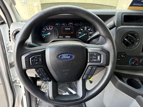 Used 2023 Ford E-450 and Econoline 450 Super Duty w/ Driver's Safety Package RWD image 15