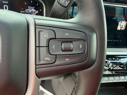Used 2024 GMC Sierra 2500 Denali w/ Denali Reserve Package AWD/4WD image 33