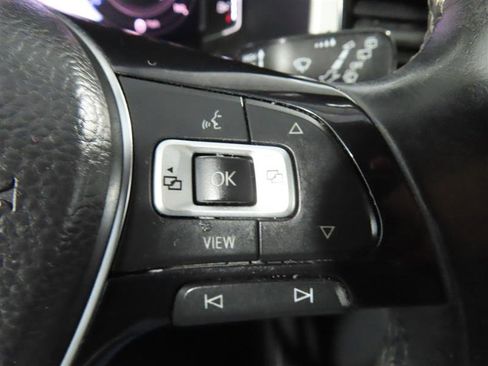 Used 2020 Volkswagen Atlas SEL image 17