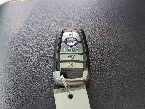 Used 2018 Ford Expedition Max XLT w/ Equipment Group 202A image 19