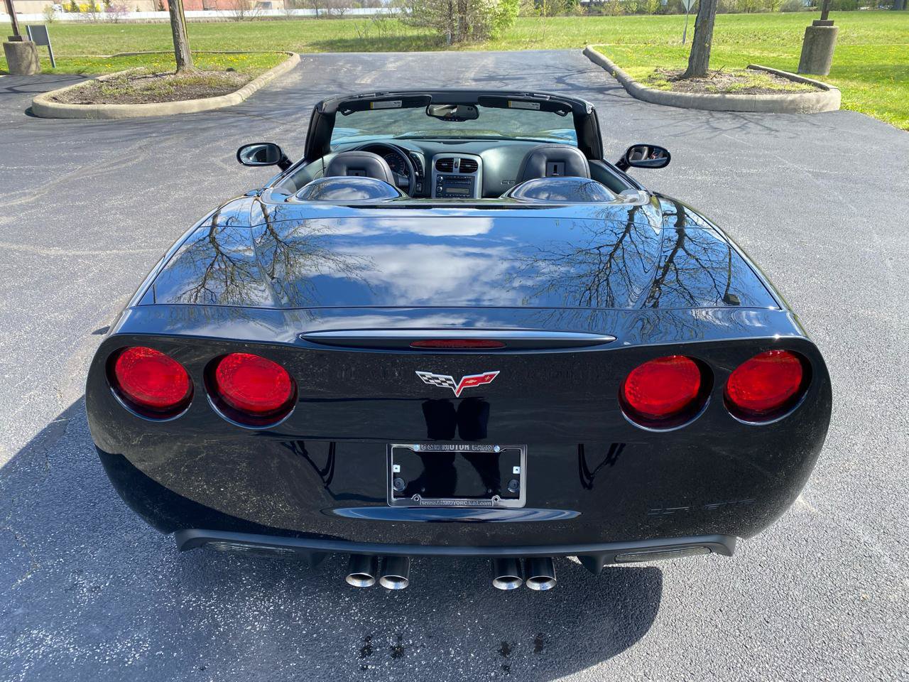Used 2006 Chevrolet Corvette Convertible w/ Preferred Equipment Group RWD image 11