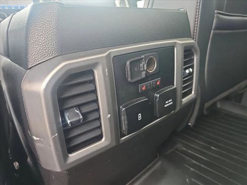 Used 2021 Ford F350 Platinum image 28