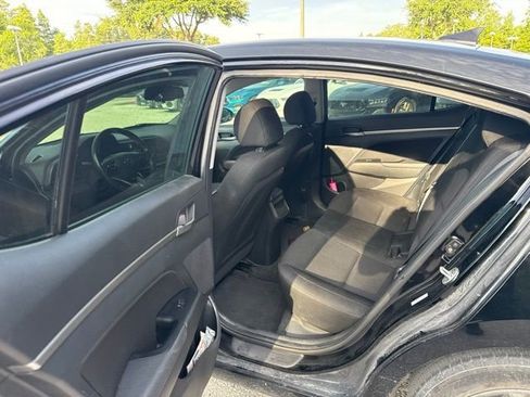 Used 2020 Hyundai Elantra Value Edition w/ Cargo Package (C1) FWD image 15