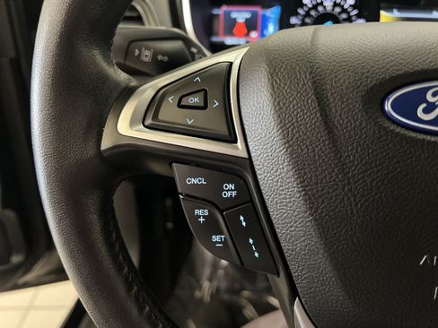 Used 2019 Ford Fusion Energi Titanium FWD image 36
