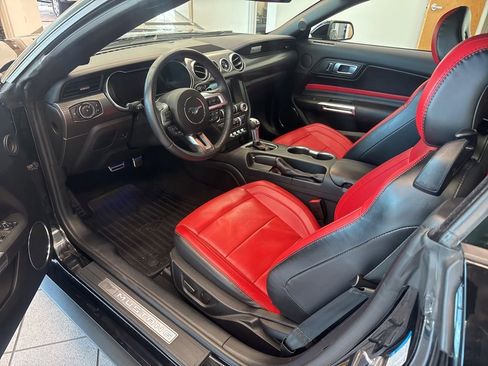 Used 2021 Ford Mustang GT Premium w/ GT Performance Package RWD image 4