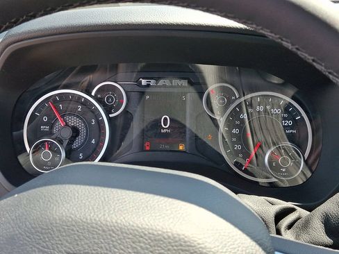 New 2026 RAM 2500 Big Horn AWD/4WD image 18
