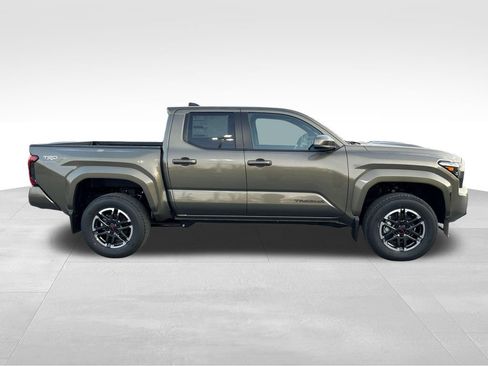 New 2026 Toyota Tacoma TRD Sport AWD/4WD image 6