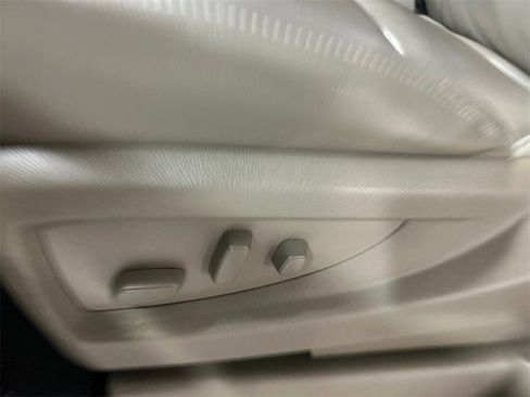 Used 2016 Chevrolet Tahoe LTZ image 11