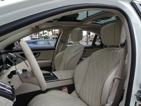 Used 2022 Mercedes-Benz S 580 4MATIC Sedan image 12