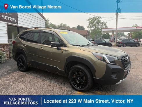 Used 2022 Subaru Forester Wilderness AWD/4WD image 4