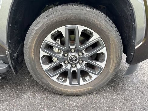 Used 2023 Toyota Sequoia Limited w/ Tow Technology Package AWD/4WD image 11